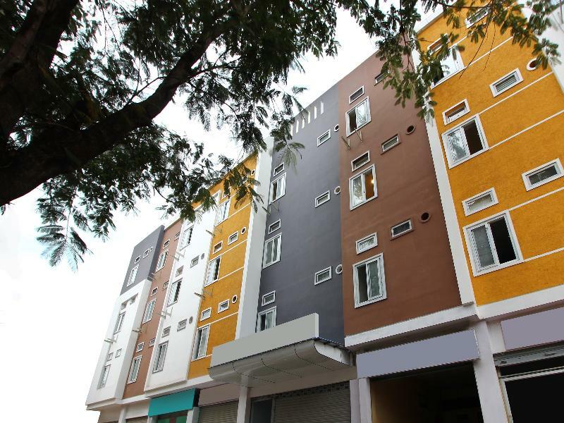 Hotel Oyo Sri Vinayaka Grand Shamshabad Exterior foto